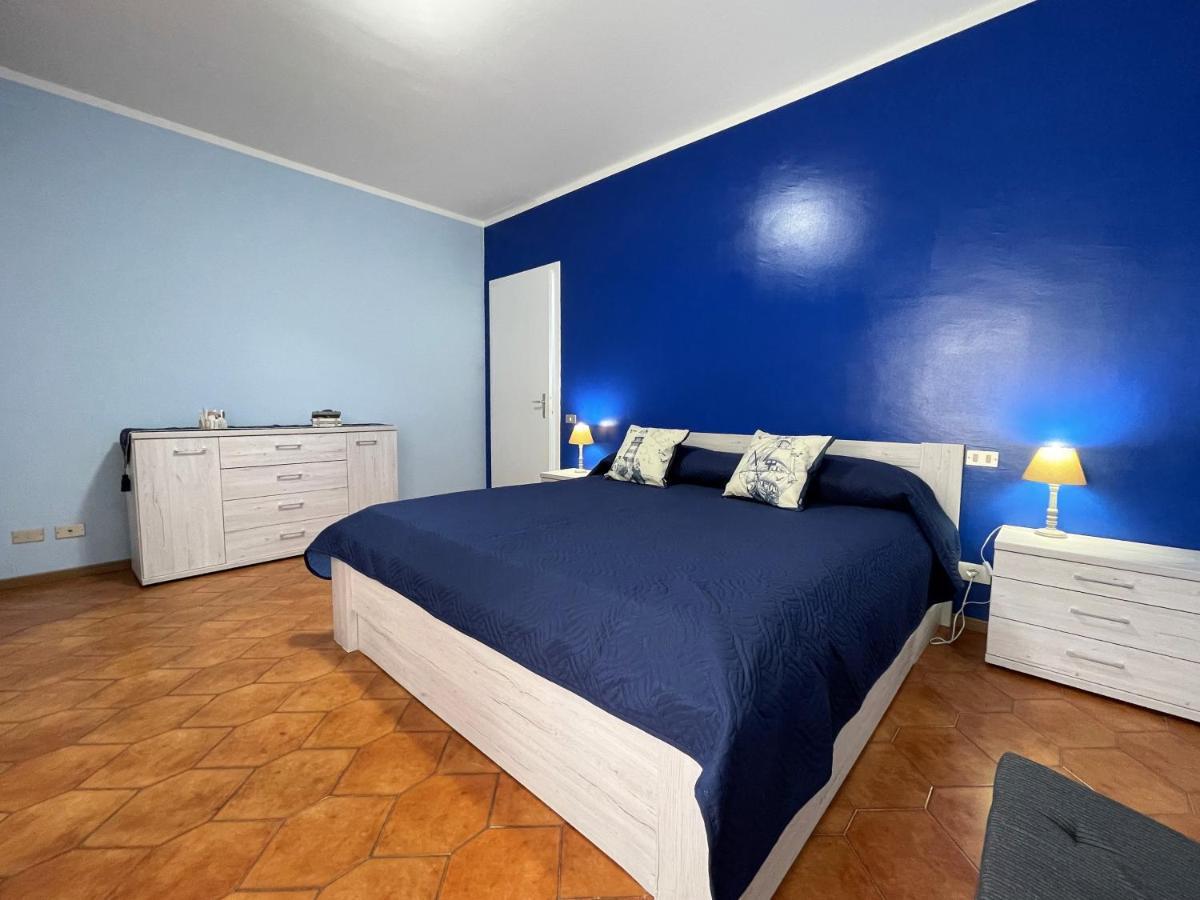 Stefano'S Guests House: 2 Bedrooms & Parking In 维亚雷焦 外观 照片